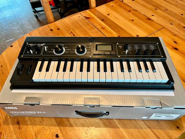 KORG MicroKORG XL+ et Housse Gator, Muziek en Instrumenten, Synthesizers, Gebruikt, Overige aantallen, Korg, Ophalen