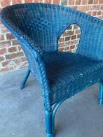stoel blauw gevlochten rotan, Tuin en Terras, Ophalen, Zo goed als nieuw, Rotan, Stapelbaar