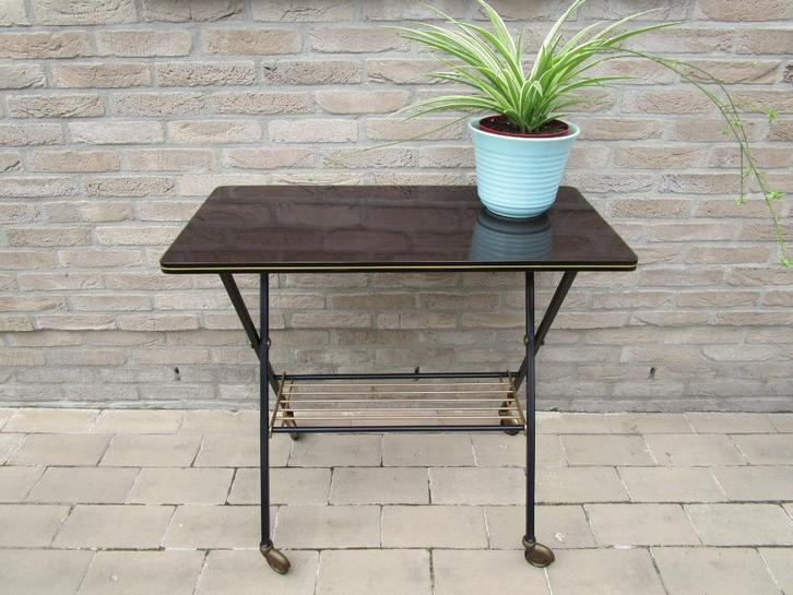 Retro bijzettafel fifties-sixties, Verzamelen, Retro, Huis en Inrichting, Ophalen