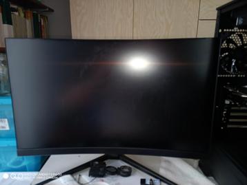 écran vidéo gamer incurvé MSI 23.6" Full HD 1ms 144Hz  beschikbaar voor biedingen