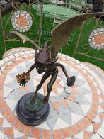 Gevleugelde goblin in gepatineerd en gesigneerd brons, Antiek en Kunst, Ophalen of Verzenden, Brons