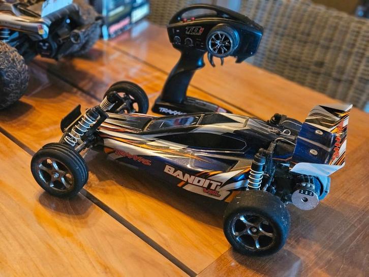 2 RC WAGENS TRAXXAS, Hobby en Vrije tijd, Modelbouw | Radiografisch | Auto's, Zo goed als nieuw, Ophalen