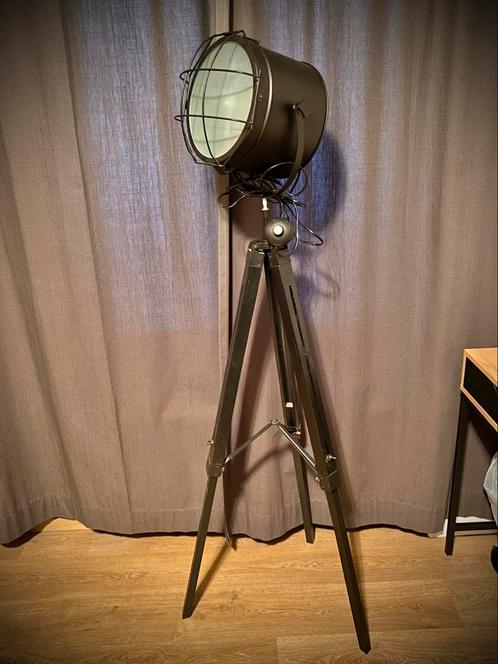 3-poot SPOTLAMP industrieel., Huis en Inrichting, Lampen | Vloerlampen, Zo goed als nieuw, Ophalen