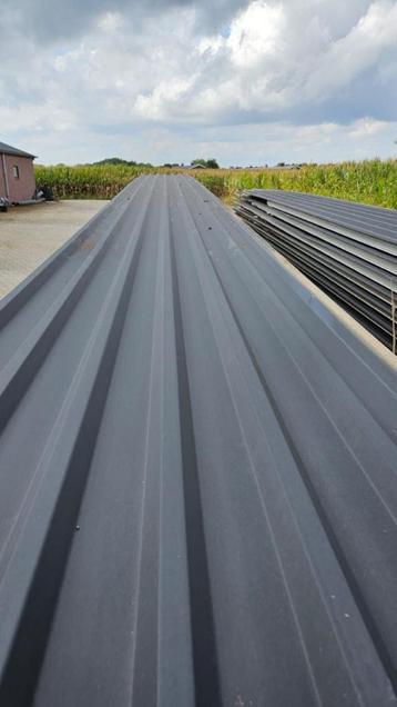 Gebruikte geisoleerde dakplaten 60 mm beschikbaar voor biedingen