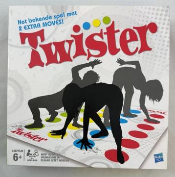 Twister Hasbro partyspel met Extra Moves gezelschapsspel beschikbaar voor biedingen
