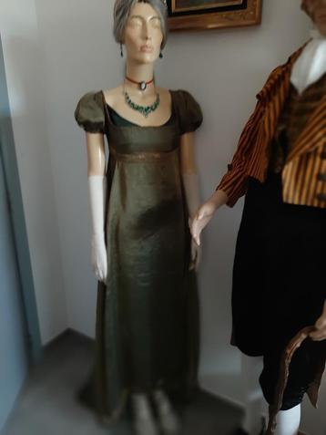 Mannequin Empire beschikbaar voor biedingen