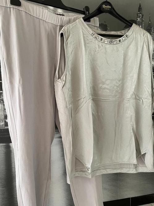 Luisa Cerano - matchende set - broek + topje - 42, Kleding | Dames, Broeken en Pantalons, Zo goed als nieuw, Maat 42/44 (L), Grijs