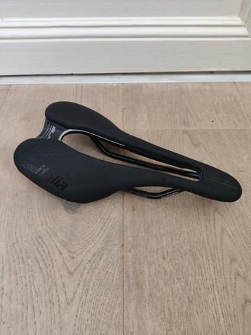 Selle Italia boost SLR superflow s3, Enlèvement ou Envoi, Neuf, Selle