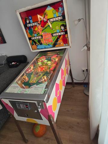 Elektro mechanische flipperkast pinball  EM Williams 1974