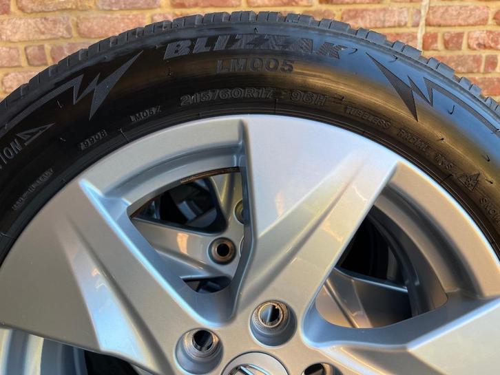 Kit Roues Hiver Lexus UX 250h, Auto-onderdelen, Banden en Velgen, Banden en Velgen, Winterbanden, 17 inch, 215 mm, Personenwagen