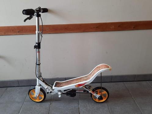 Step Space Scooter oranje (junior), Fietsen en Brommers, Steps, Zo goed als nieuw, Overige typen, Ophalen