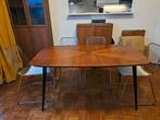 Table en noyer 6 personnes, Maison & Meubles