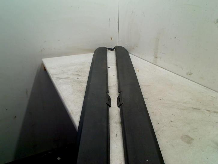 JUPE LATERALE ENSEMBLE Golf VI (5K1) (5K0853855B), Autos : Pièces & Accessoires, Carrosserie & Tôlerie, Volkswagen, Utilisé