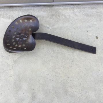 Tractorzetel  beschikbaar voor biedingen