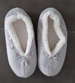 pantoffels nieuw maat 38, 2 paar blauw en grijs, Ophalen of Verzenden, Nieuw, Overige kleuren