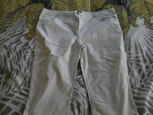Pantalon femme 3/4 blanc de Bexleys Femme taille 48, Vêtements | Femmes, Culottes & Pantalons, Porté, Taille 46/48 (XL) ou plus grande