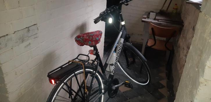 vélo dame, Sport en Fitness, Wielrennen, Zo goed als nieuw, Overige typen, Ophalen