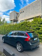 Volvo V60 1.6 diesel van 2012 met 249.000KM ZÉÉR PROPER, Autos, Volvo, Boîte manuelle, Carnet d'entretien, Diesel, Break