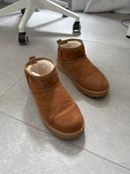 Geox Uggs, maat 39, Kleding | Dames, Schoenen, Geox, Ophalen, Zo goed als nieuw