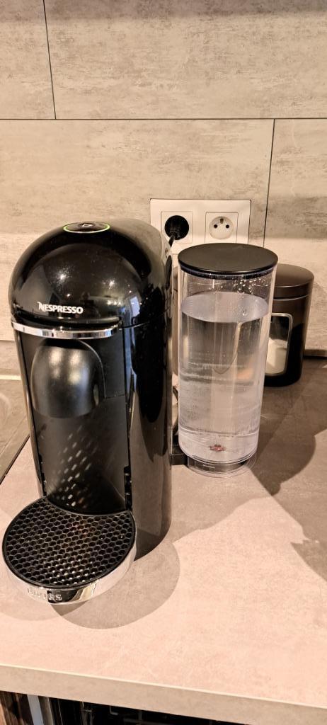 Nespresso Vertuo Plus (XN900810) - Krups, Elektronische apparatuur, Koffiezetapparaten, Gebruikt, Koffiepads en cups, Koffiemachine
