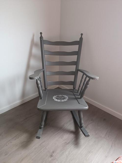 Schommelstoel, Huis en Inrichting, Stoelen, Ophalen