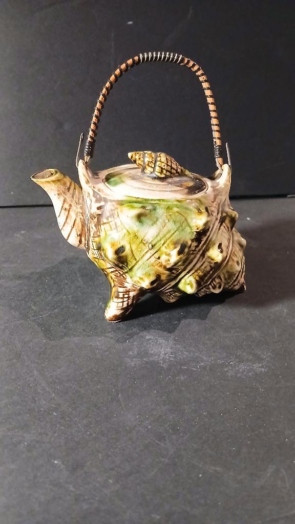 japans majolica theepotje schelpvorm, Antiek en Kunst, Antiek | Keramiek en Aardewerk, Ophalen