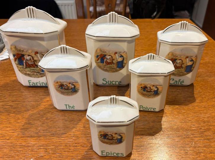 Pot à épices en porcelaine, Antiquités & Art, Antiquités | Ustensiles de cuisine, Enlèvement