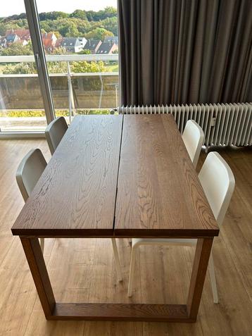Table Ikea MÖRBYLÅNGA, 3 ans, état parfait