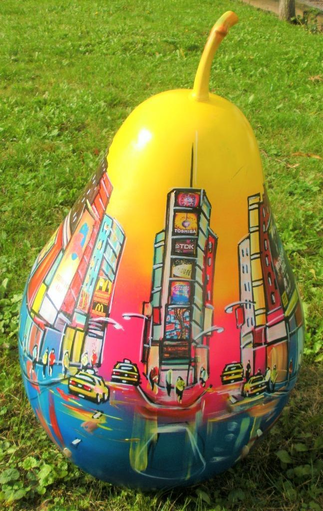 Lust Celine, Big Poire NY, acryl en collage, gesigneerd, Antiek en Kunst, Kunst | Beelden en Houtsnijwerken, Ophalen