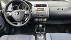 Honda jazz 1.4 essence Boîte automatiqu prête  immatriculée., Auto's, Honda, Automaat, 4 deurs, Elektrische ramen, 4 cilinders