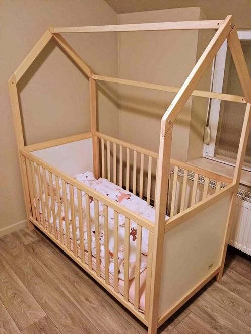 Babybedje + matras, Kinderen en Baby's, Kinderkamer | Bedden, Zo goed als nieuw, 140 tot 160 cm, 70 tot 85 cm, Matras, Ophalen