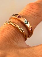 2 gouden ringen met klein edelsteentjes topaas, Handtassen en Accessoires, Ringen, Goud, Goud, Met edelsteen, Kleiner dan 17