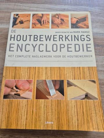 Houtbewerkings encyclopedie beschikbaar voor biedingen