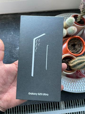 Samsung galaxy s25 ultra 256GB Black à vendre ou à échanger beschikbaar voor biedingen