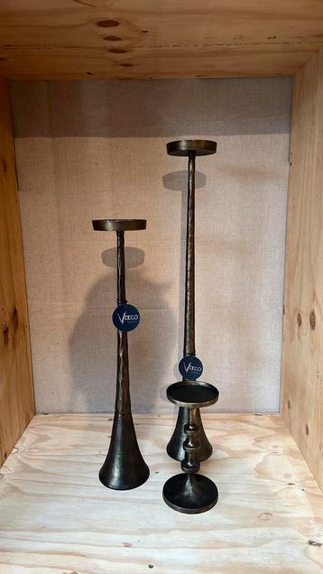 Kandelaren Jline beschikbaar voor biedingen