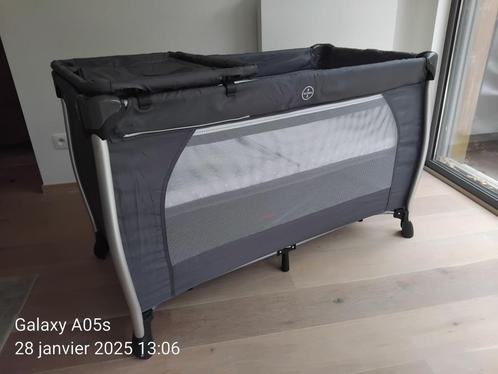 Lite de voyage bébé et matelas, Kinderen en Baby's, Babywiegjes en Ledikanten, Gebruikt, Reisbedje, Ophalen