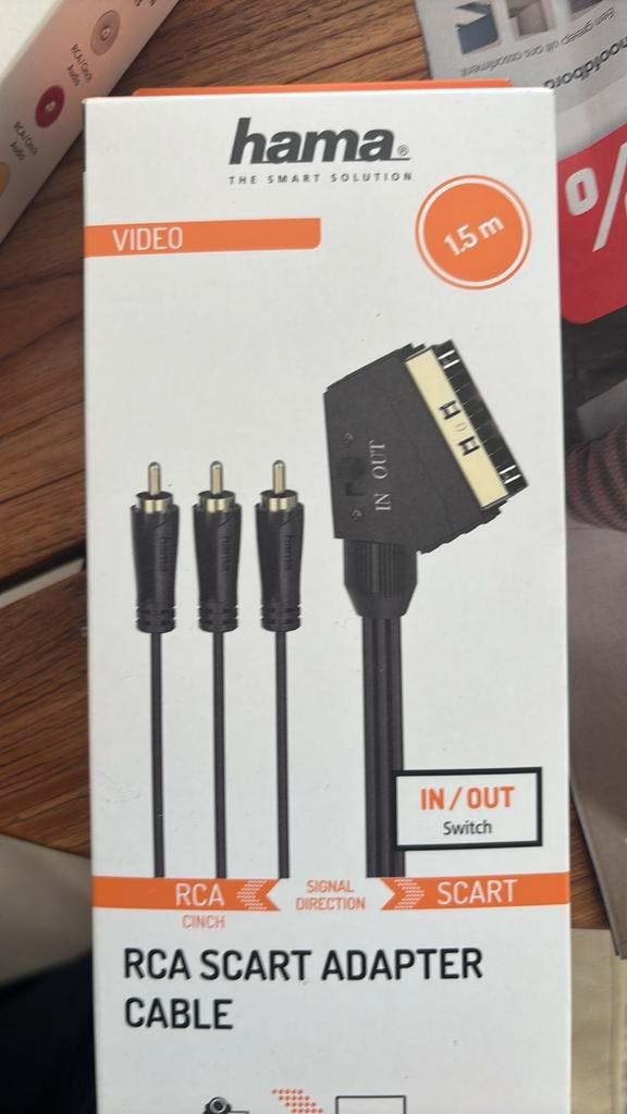RCA scart adapter 1.5 m, Audio, Tv en Foto, Audiokabels en Televisiekabels, Ophalen