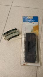 73 Quick Step clips voor standaard plinten, Doe-het-zelf en Bouw, Verzenden, Zo goed als nieuw, Plinten