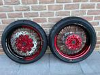 Nieuwe Supermoto velgen met nieuwe banden, Motoren, Ophalen, Nieuw