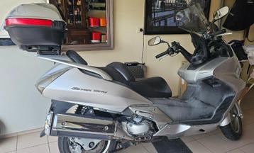 Scooter te koop. beschikbaar voor biedingen