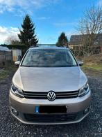 Volkswagen Touran 7 plaatsen, Auto's, Euro 5, Zwart, 4 cilinders, Parkeersensor