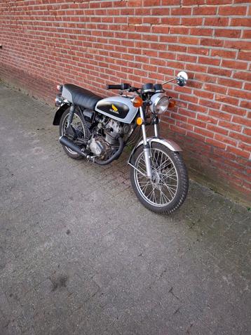 Honda cb 125cc  beschikbaar voor biedingen