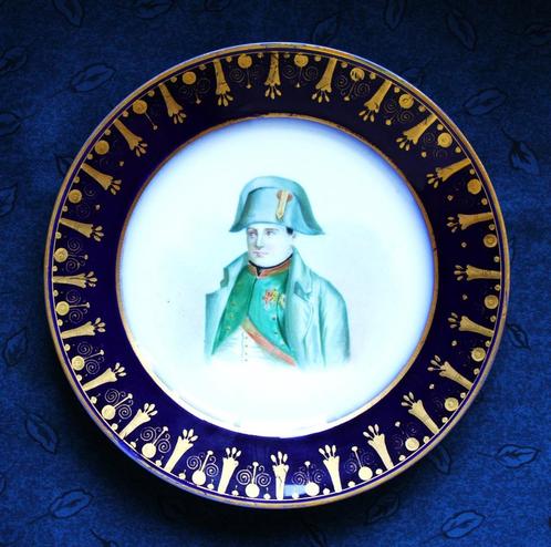 Schitterend Bord in Porcelein XIXe. ~~ Sèvres ~~.(1804-1812), Antiek en Kunst, Antiek | Keramiek en Aardewerk, Ophalen of Verzenden