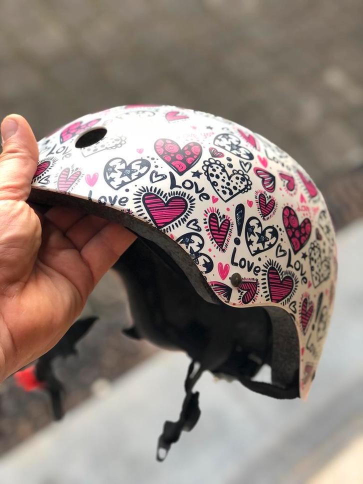 Fietshelm Kiddimoto Kinder Fietshelm Love Medium, Fietsen en Brommers, Fietsaccessoires | Fietshelmen, Zo goed als nieuw, Ophalen