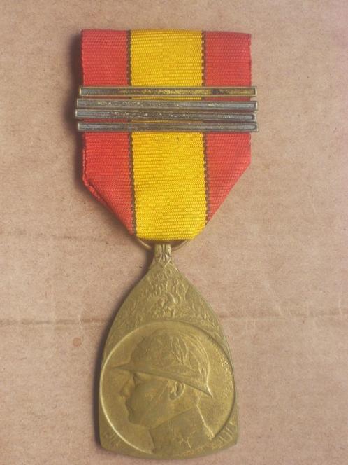 Médaille commémorative 1914-1918 avec surcharge de barrettes, Verzamelen, Militaria | Algemeen, Landmacht, Lintje, Medaille of Wings