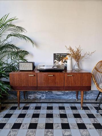 Vintage midcentury dressoir | platenspeler meubel | kast  beschikbaar voor biedingen