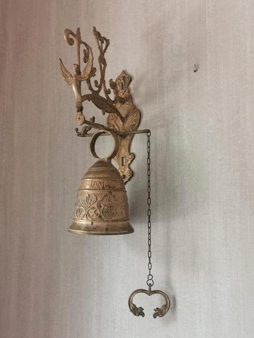 Antieke messing deurbel (Goudgeler dan koper en brons), Antiek en Kunst, Antiek | Brons en Koper, Brons, Ophalen