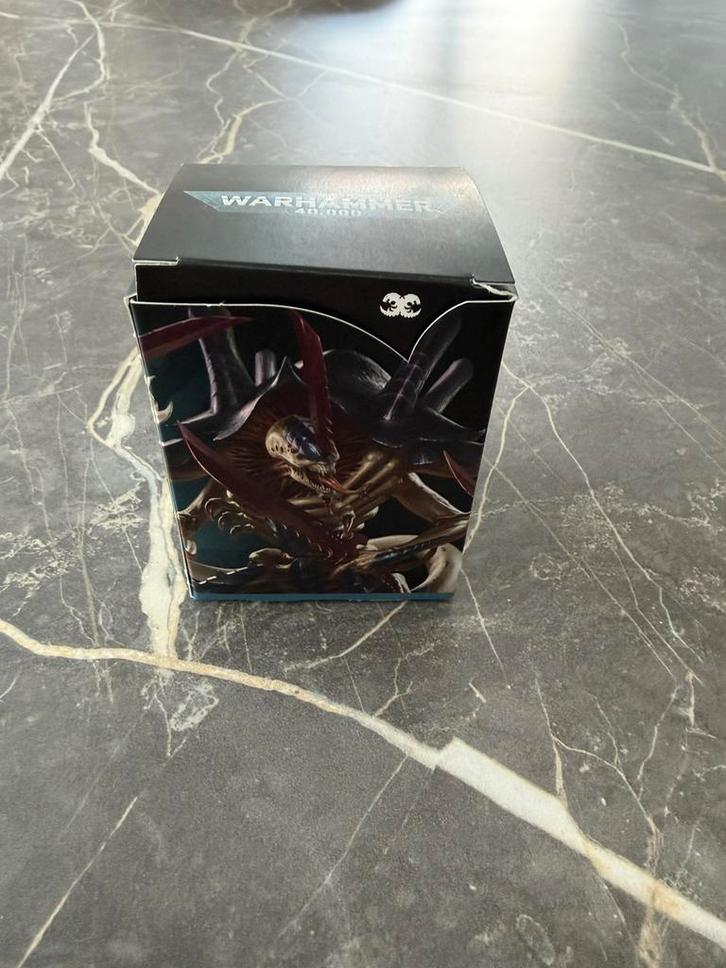 Tyranid Swarm Commander deck, Hobby en Vrije tijd, Verzamelkaartspellen | Magic the Gathering, Zo goed als nieuw, Ophalen