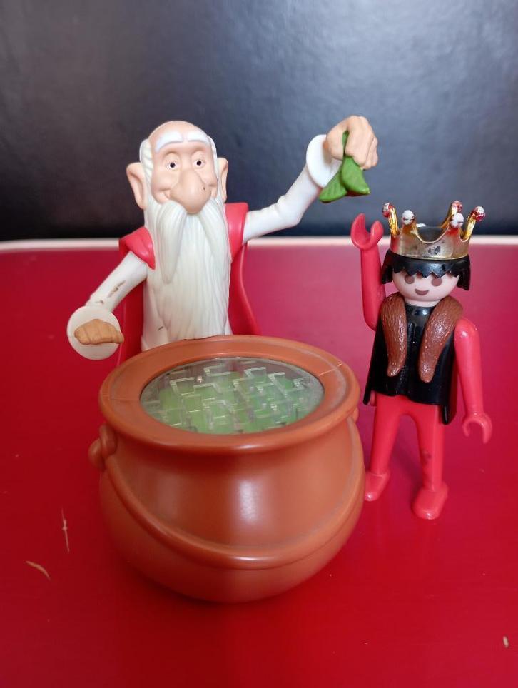 622) druïde Panoramix  ( Asterix en obelix ) 2008 McDonalds, Verzamelen, Stripfiguren, Zo goed als nieuw, Beeldje of Figuurtje