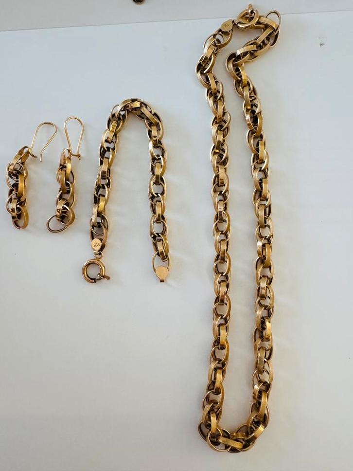 Te koop: Massief gouden set – 18 karaat (750) – 42 gram, Handtassen en Accessoires, Kettingen, Zo goed als nieuw, Goud, Geel, Ophalen of Verzenden